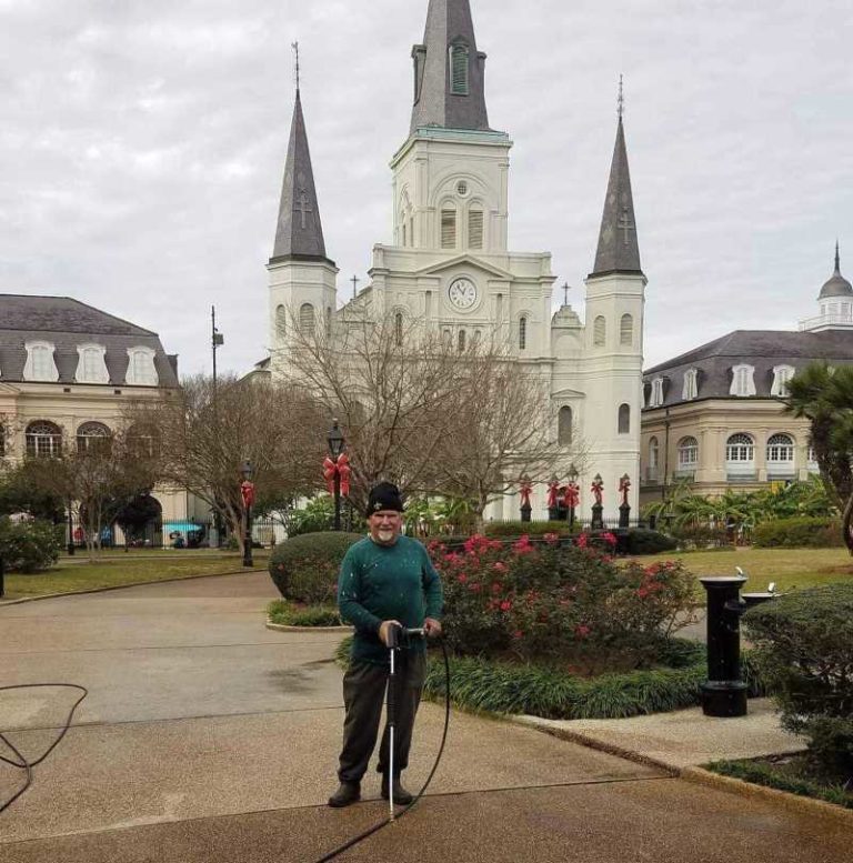 mid city power wash cleaning the Historic Jackson square